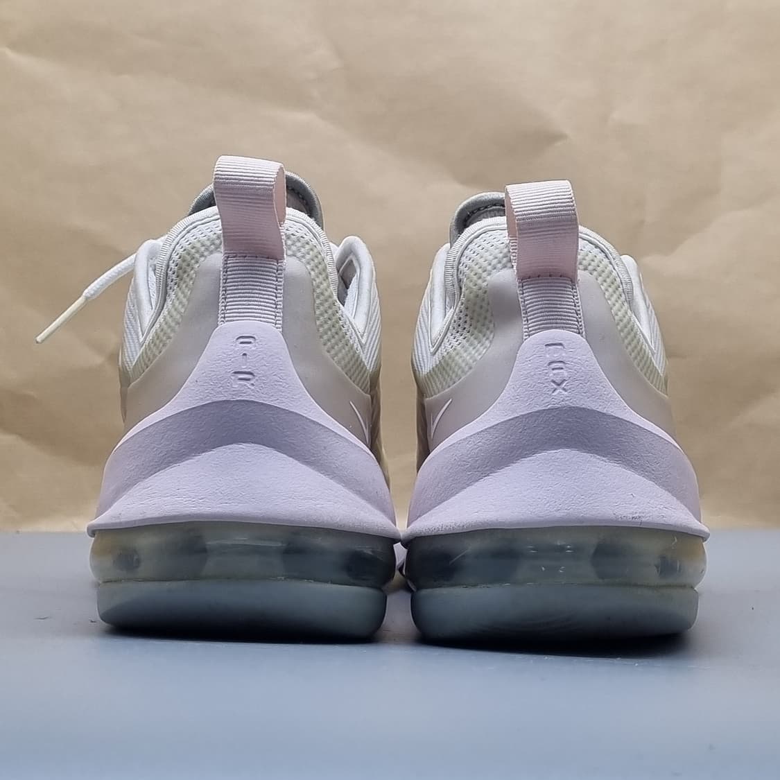 나이키 에어맥스 엑시스 핑크 여성운동화240  상품이미지4