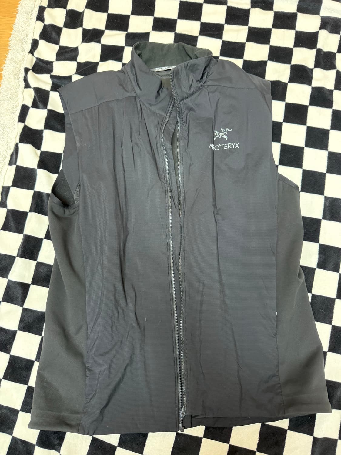 아크테릭스 조끼 상품이미지1