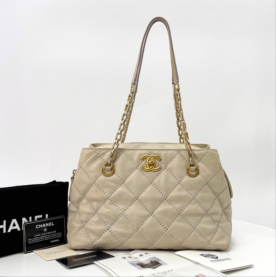 [감정완료] 샤넬 스티치 체인 여성 숄더백 상품이미지1