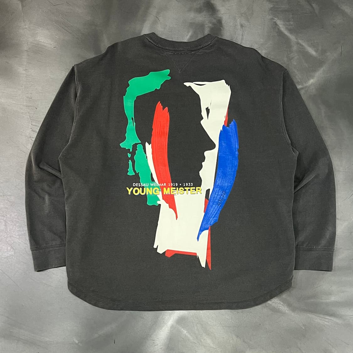  솔리드옴므 그래픽 롱슬리브 y15919 상품이미지2