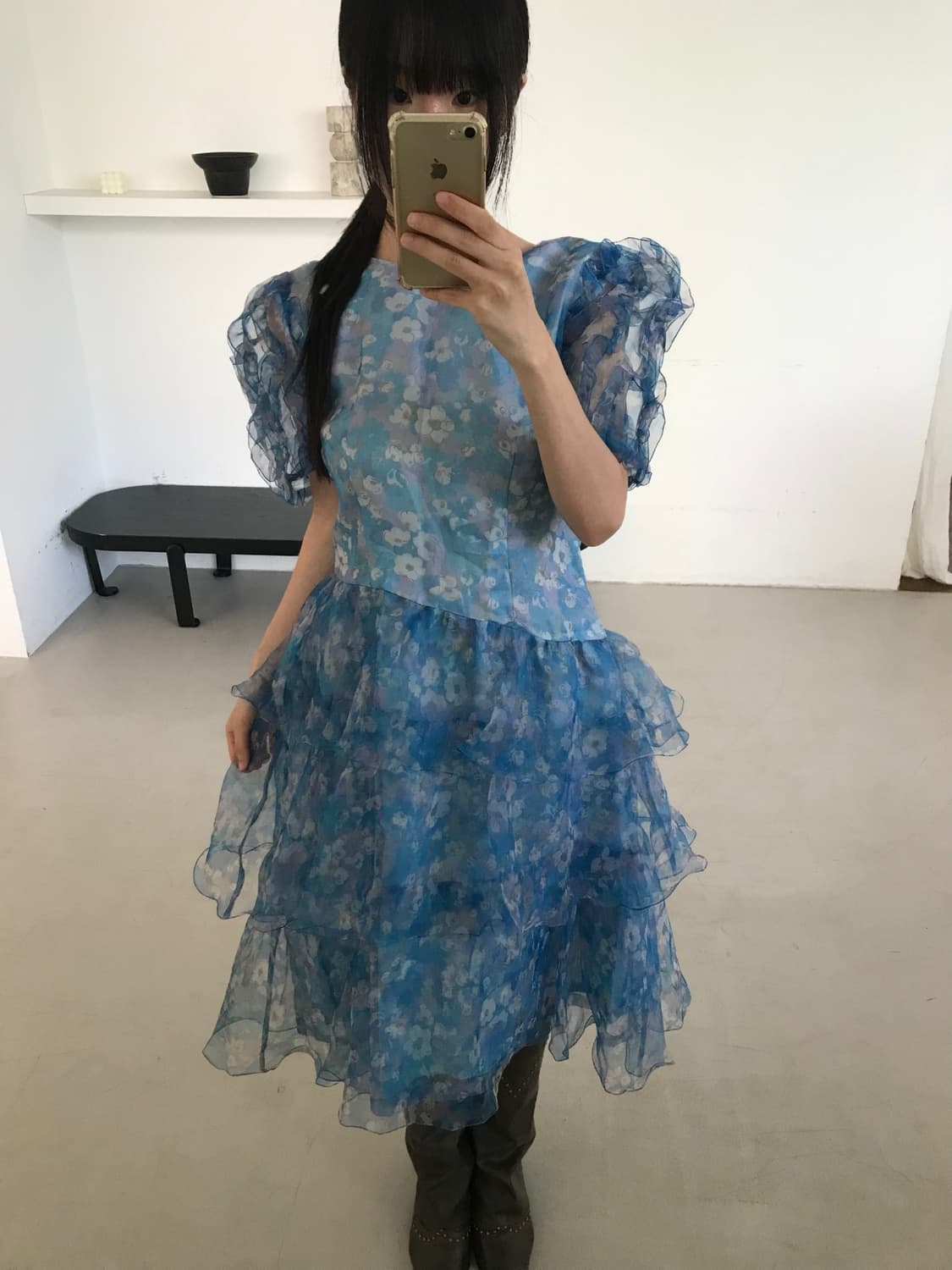 vintage blue pattern ruffle one-piece 상품이미지1