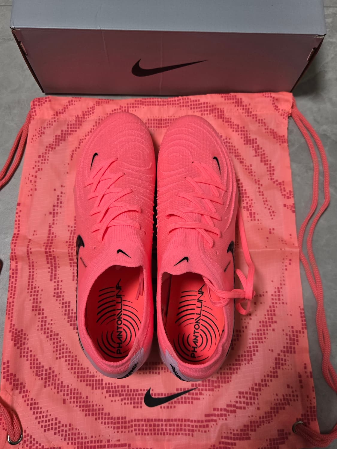 나이키 팬텀 GX II 엘리트 AG-PRO 축구화 FJ2554600 상품이미지3