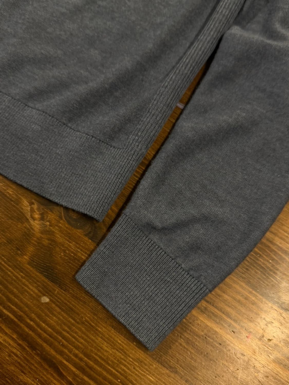 띠어리 크루넥 니트 100 상품이미지8