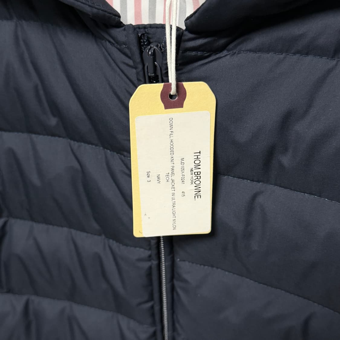 [S+급/3] 톰브라운 후드 경량패딩 네이비 상품이미지9