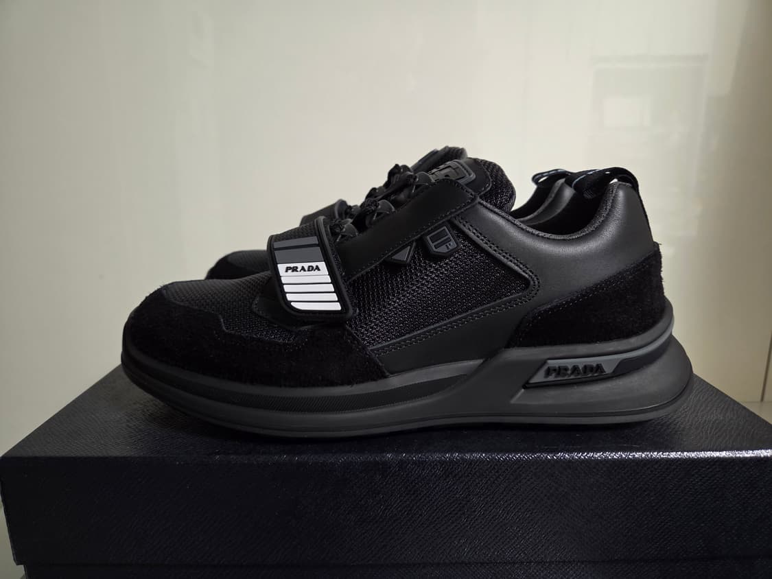 프라다 벨크로 스니커즈 블랙 상품이미지4