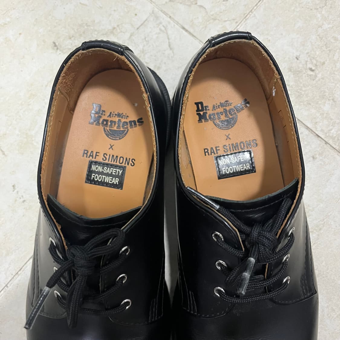 닥터마틴 스틸토 한 쪽 상품이미지5
