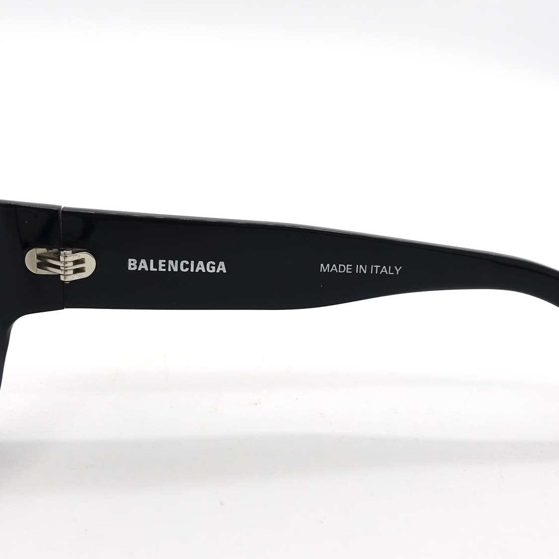 Balenciaga 발렌시아가 BB0334O-001 뿔테안경 상품이미지6