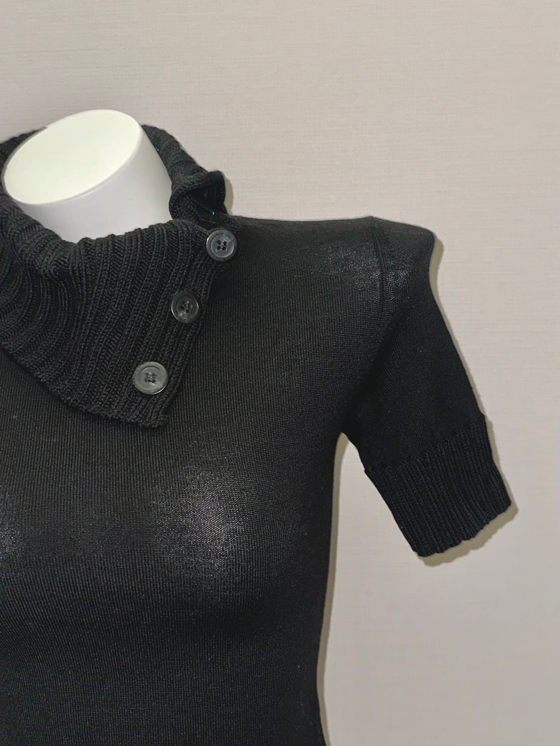 빈티지 버튼 폴라 반소매 니트 상품이미지3
