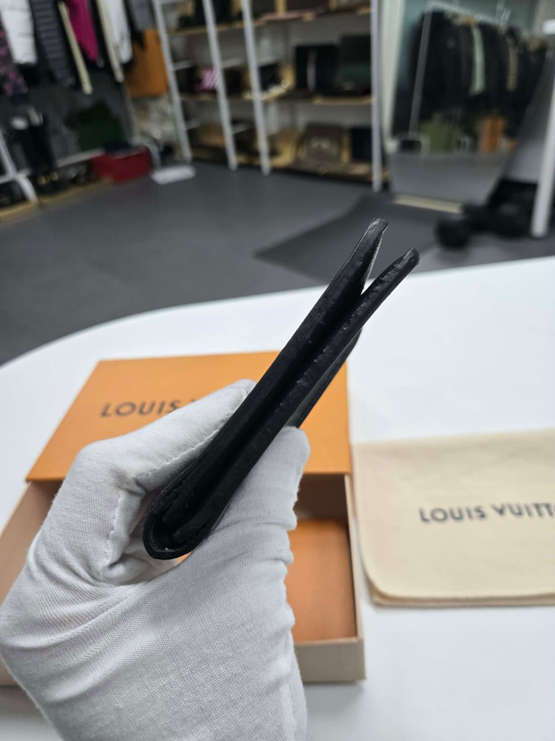 [A급컨디션]루이비통 이클립스 반지갑 상품이미지3