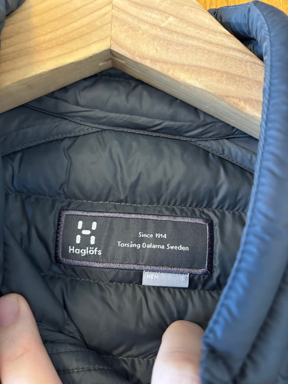 Haglofs 하그로프스 블랙 패딩 조끼 상품이미지3