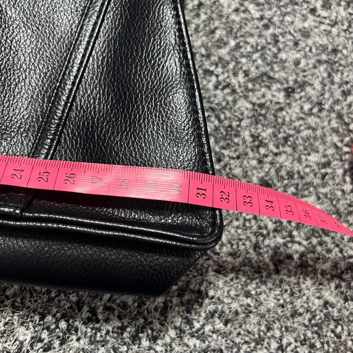아디다스 블랙 레더 숄더백 상품이미지5