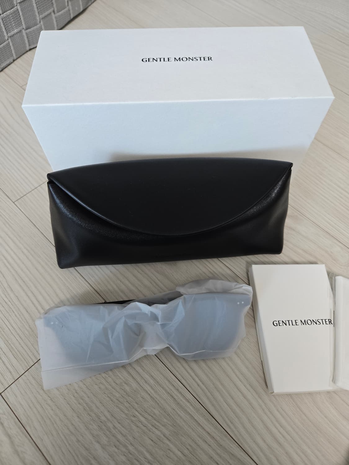 젠틀몬스터 제이드 블루 틴트렌즈 선글라스 상품이미지9