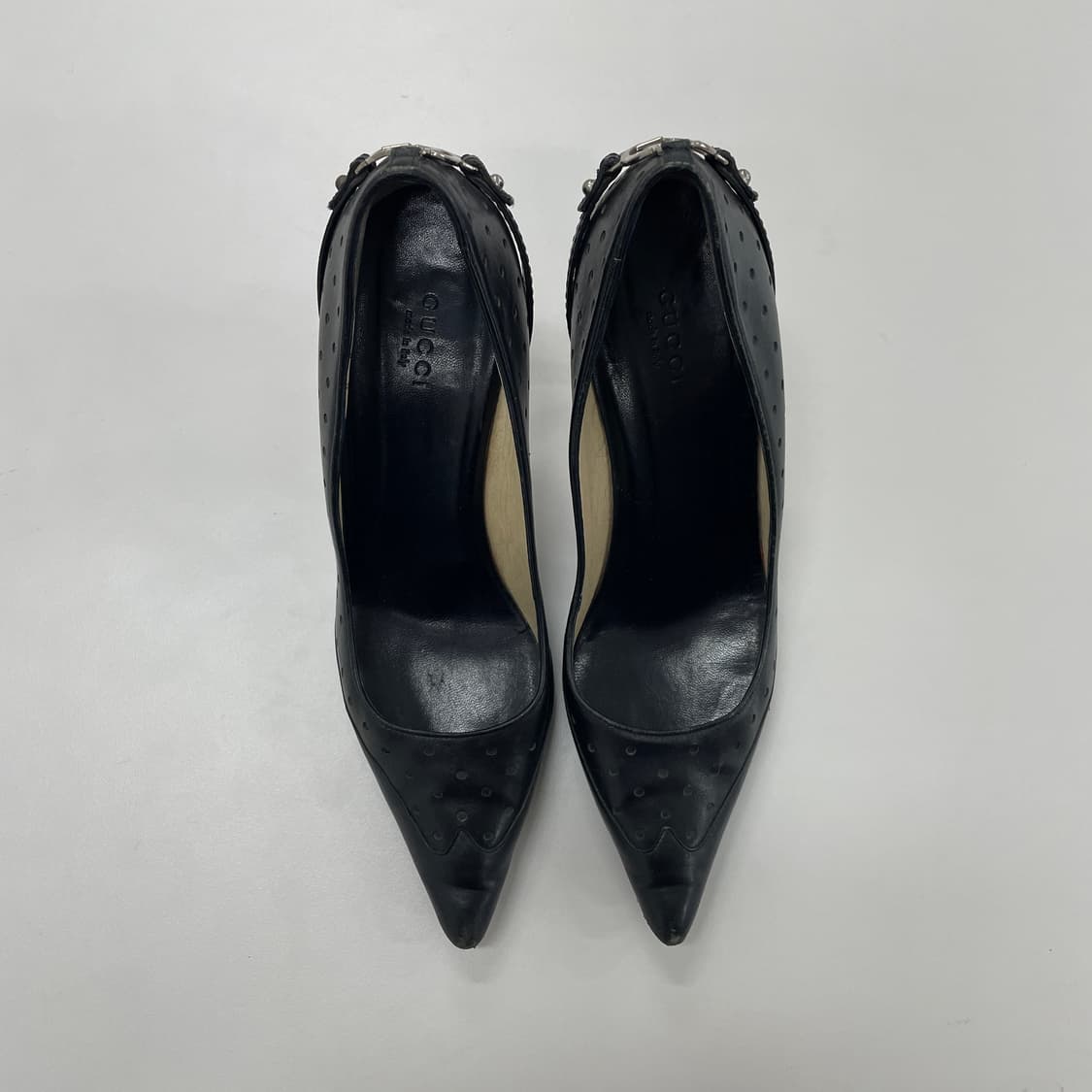 구찌 인터로킹 G 로고 스틸레토 힐 상품이미지1