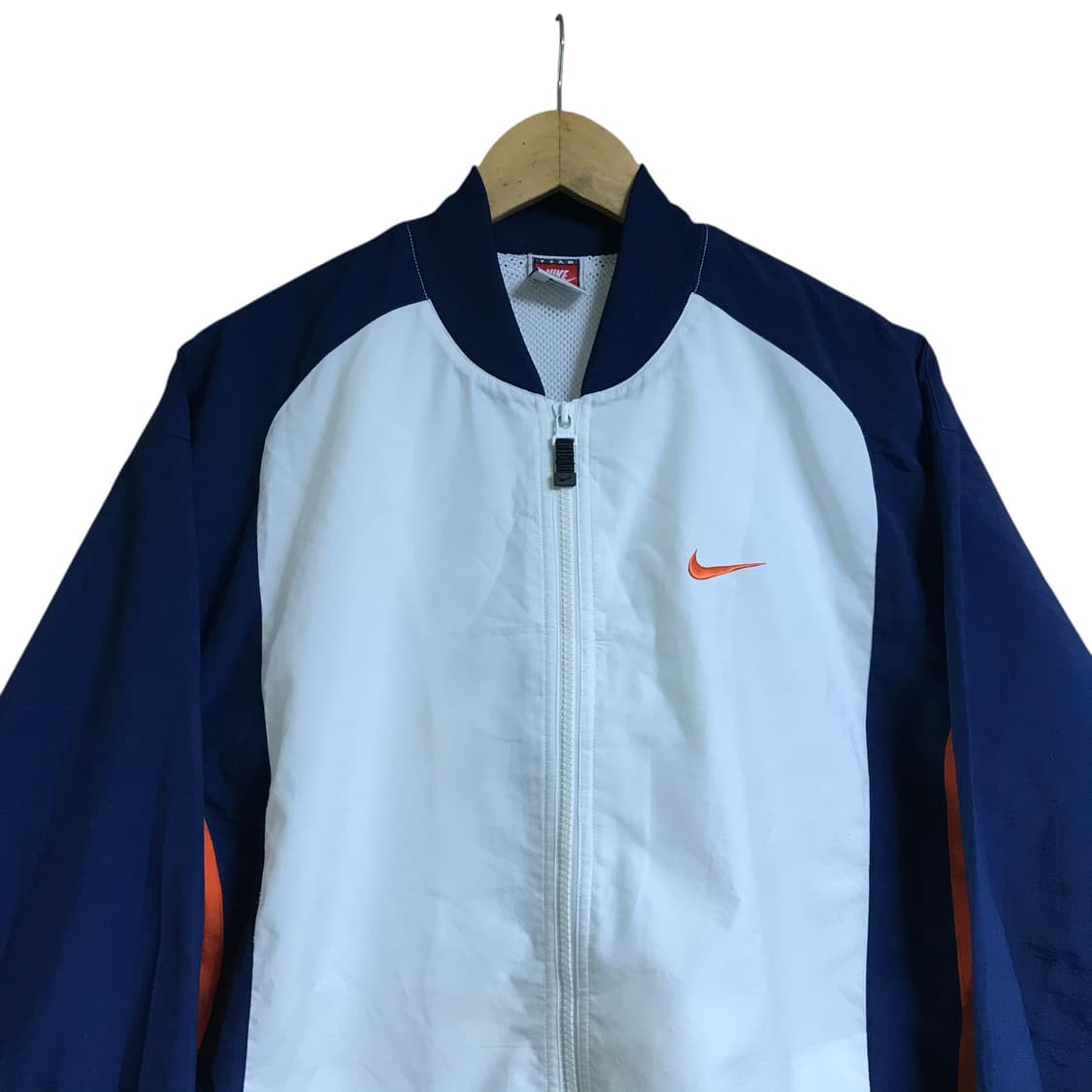 나이키 올드스쿨 빅로고 바람막이 상품이미지2