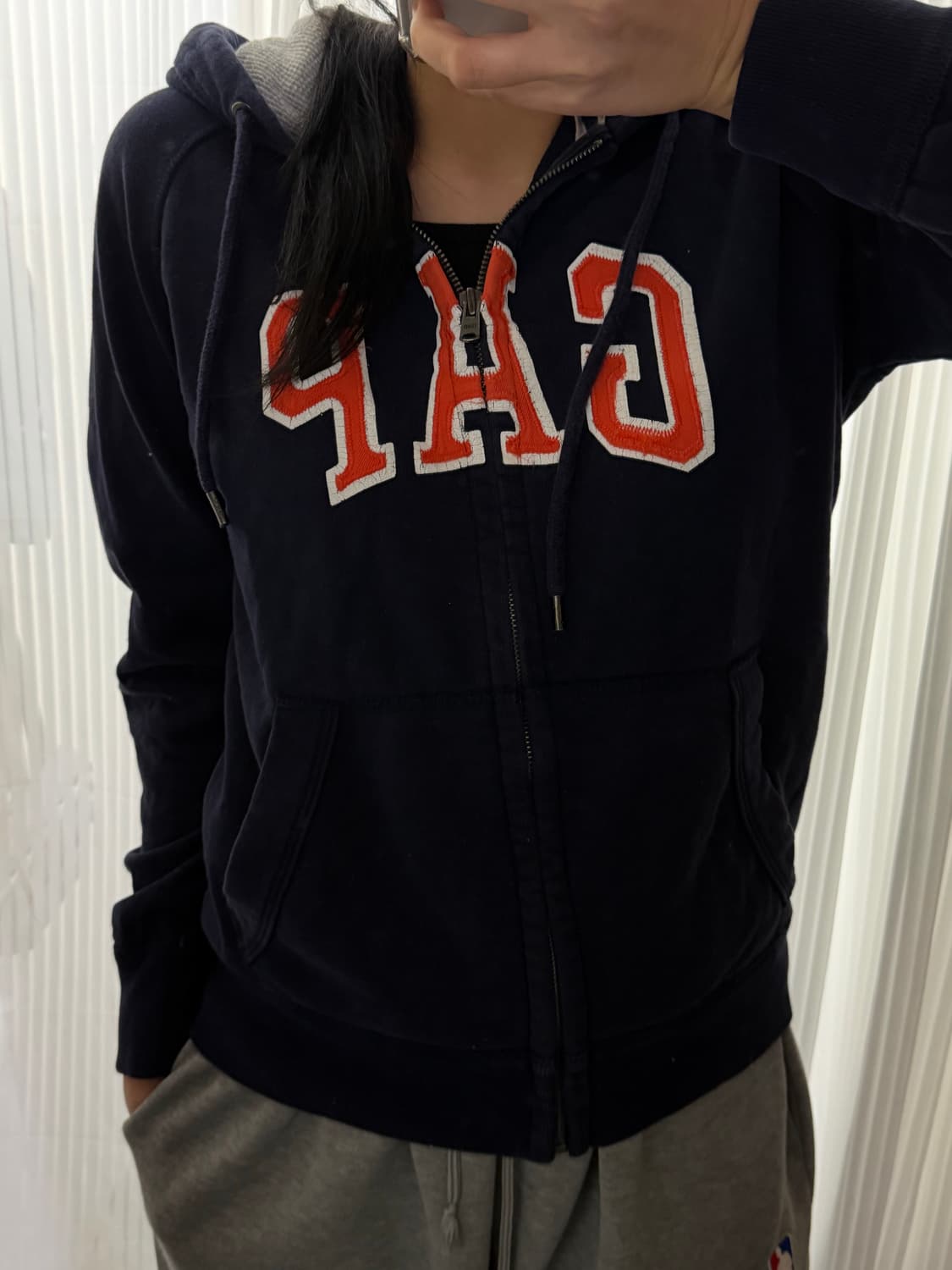 갭 네이비 오렌지로고 후드집업 xs 상품이미지1