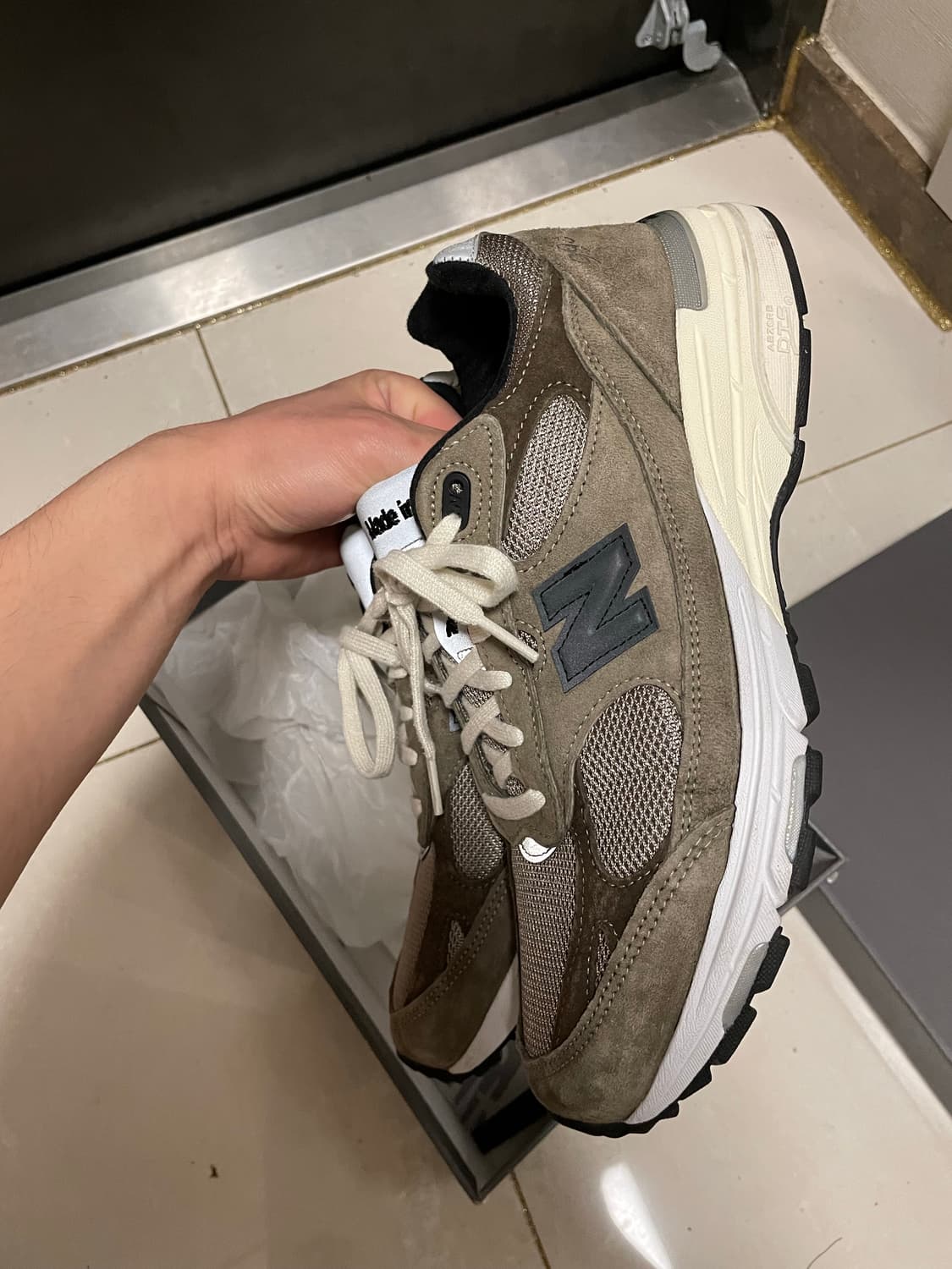 뉴발란스 자운드 993 머쉬룸 275 상품이미지3