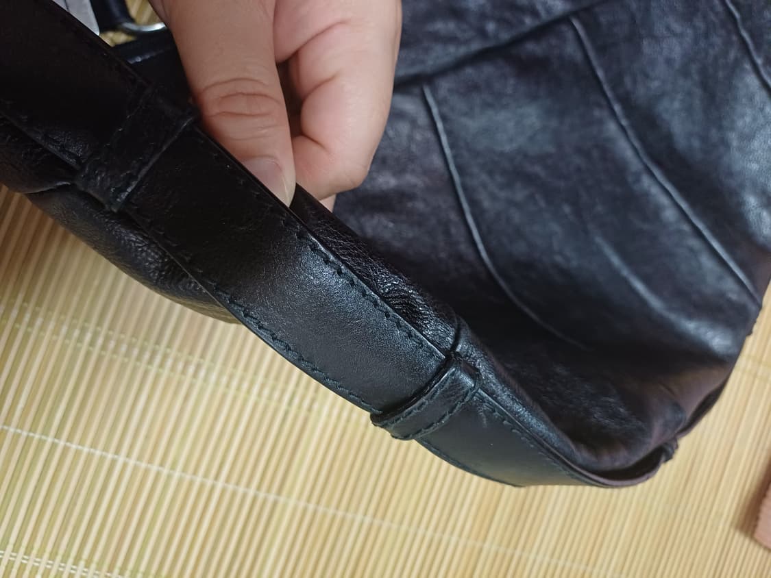 입생로랑 생로랑 가죽슬링백 상품이미지5