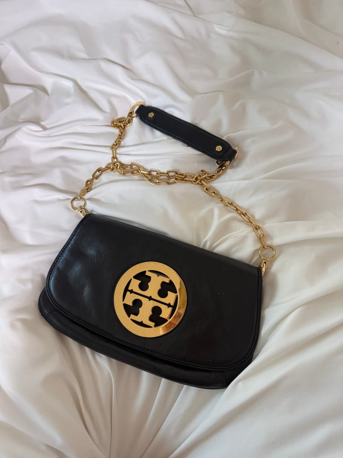 토리버치 블랙 레더 금장 체인 숄더백 상품이미지1