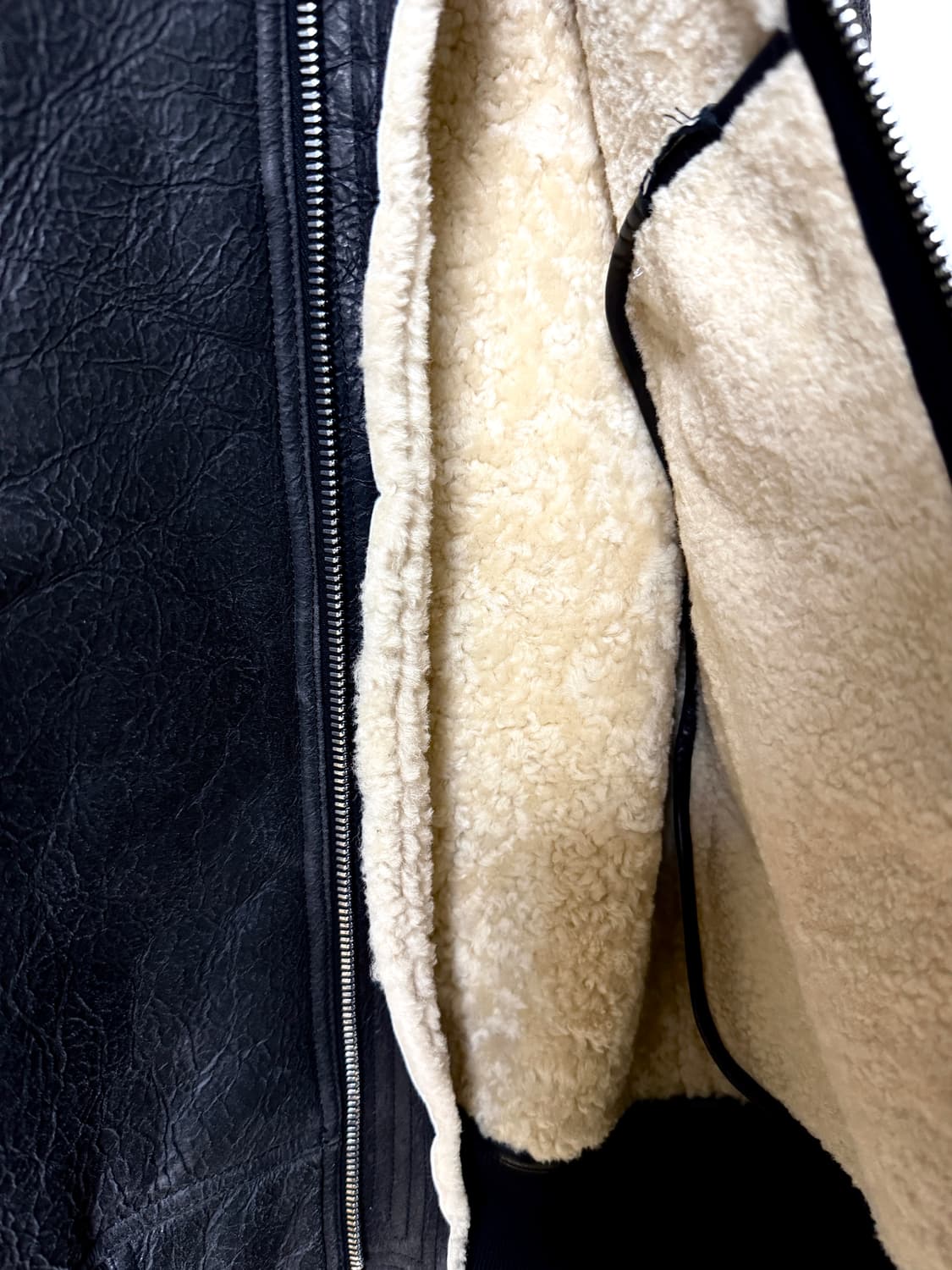 릭오웬스18 FW 카프스킨 크랙바인 무스탕 항공봄버 상품이미지5