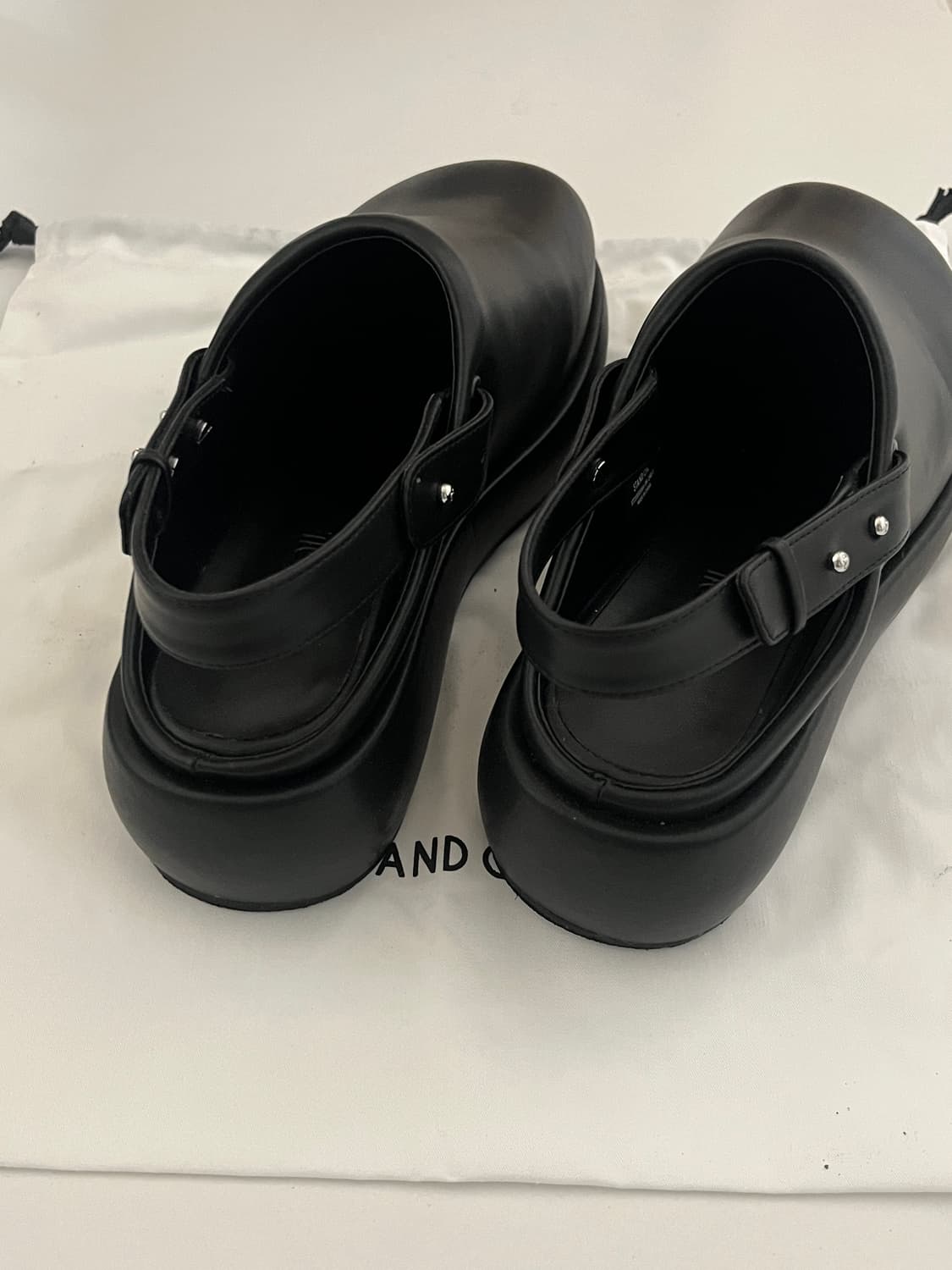 스탠드오일 Hatched Mule · 해치드 뮬 / 블랙 240 size 상품이미지6