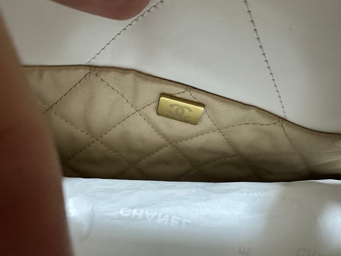 샤넬 AS4486 화이트 상품이미지5