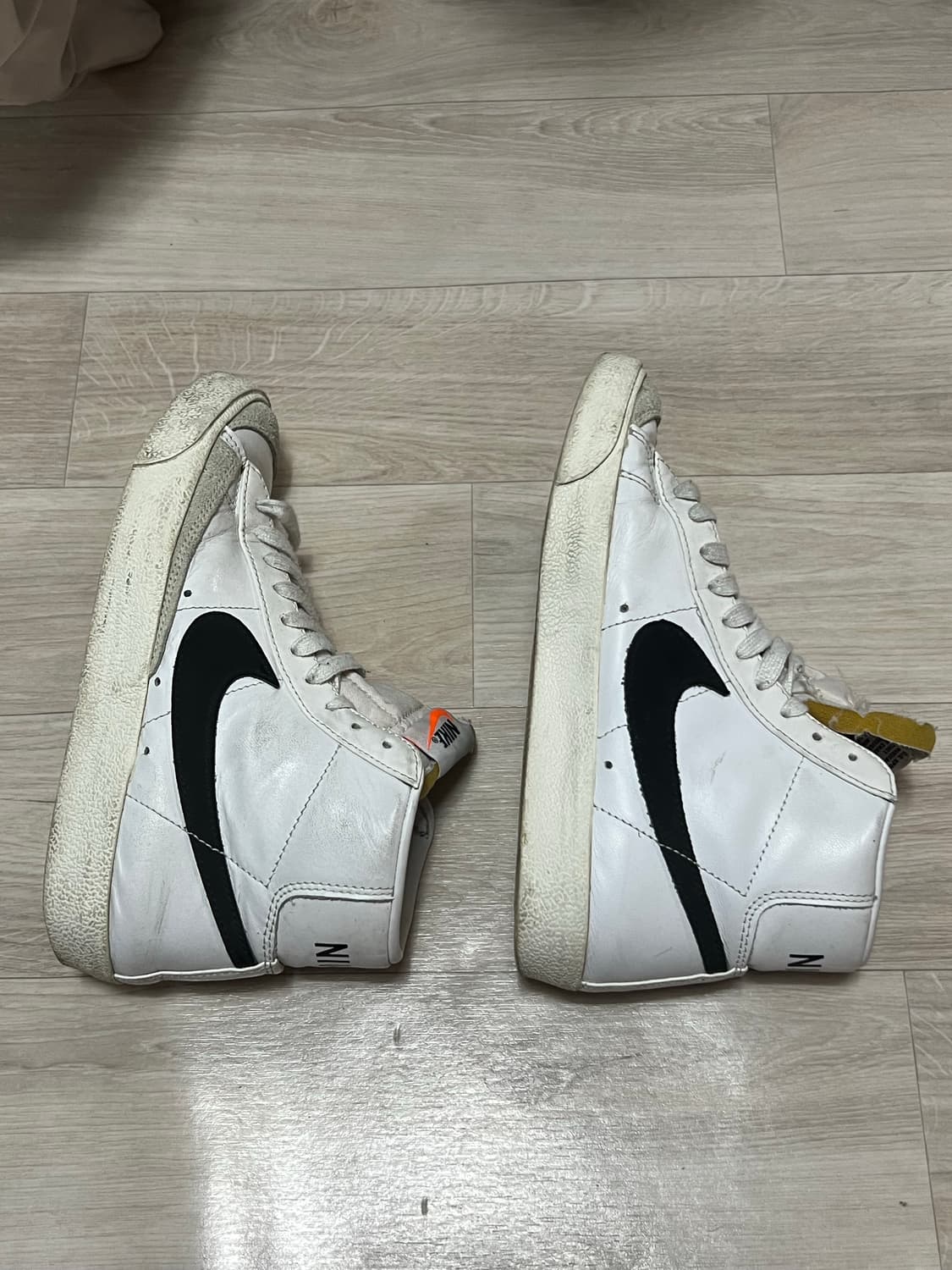 Nike Blazer Mid '77 Vintage White Black 상품이미지4