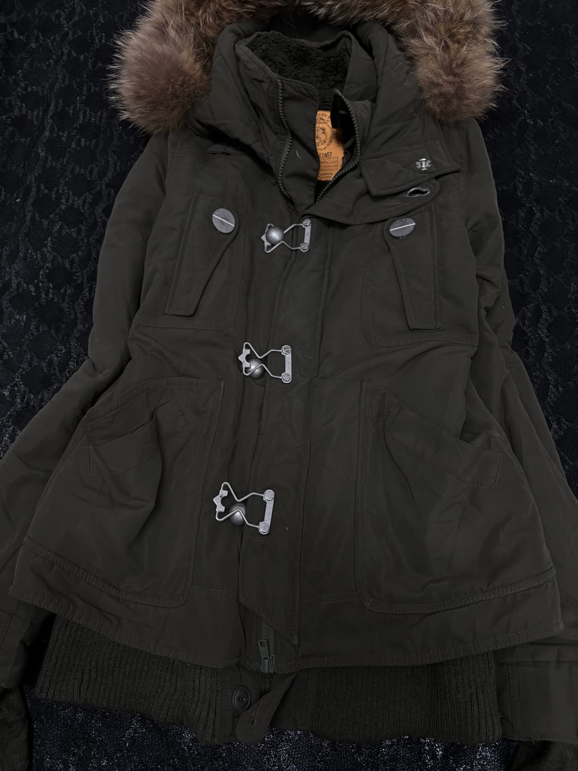 “SLY” 00’s Archive Racoon Fur Khaki Park 상품이미지7