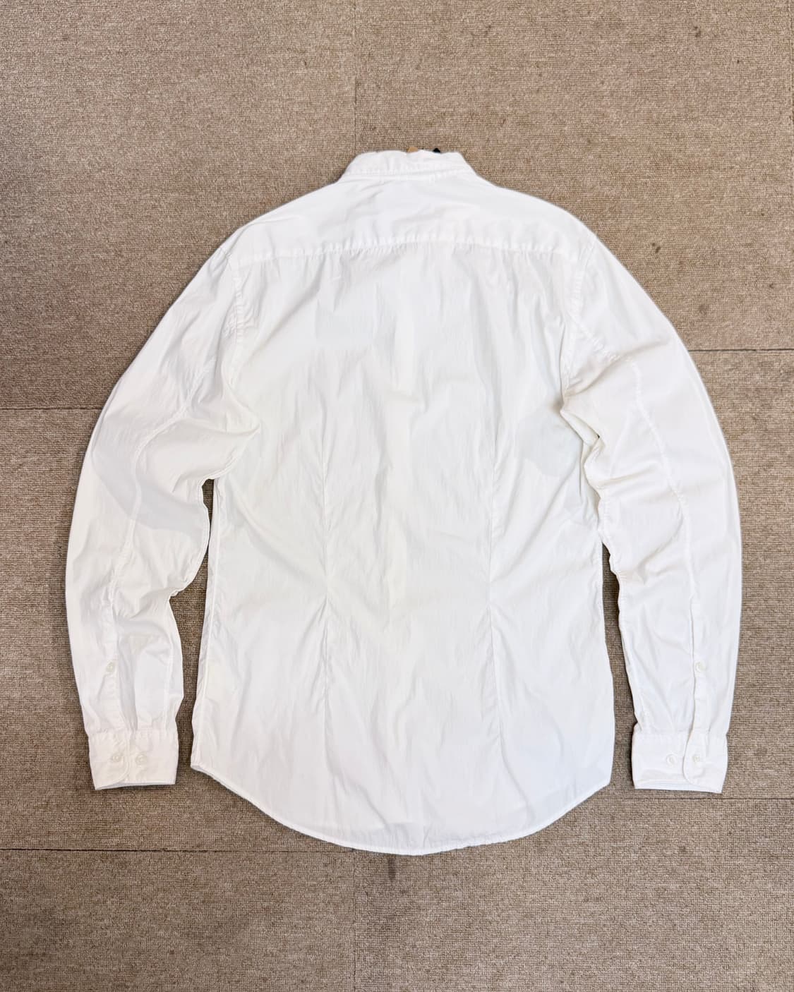 C.P company SPORTSWEAR 화이트셔츠 상품이미지3