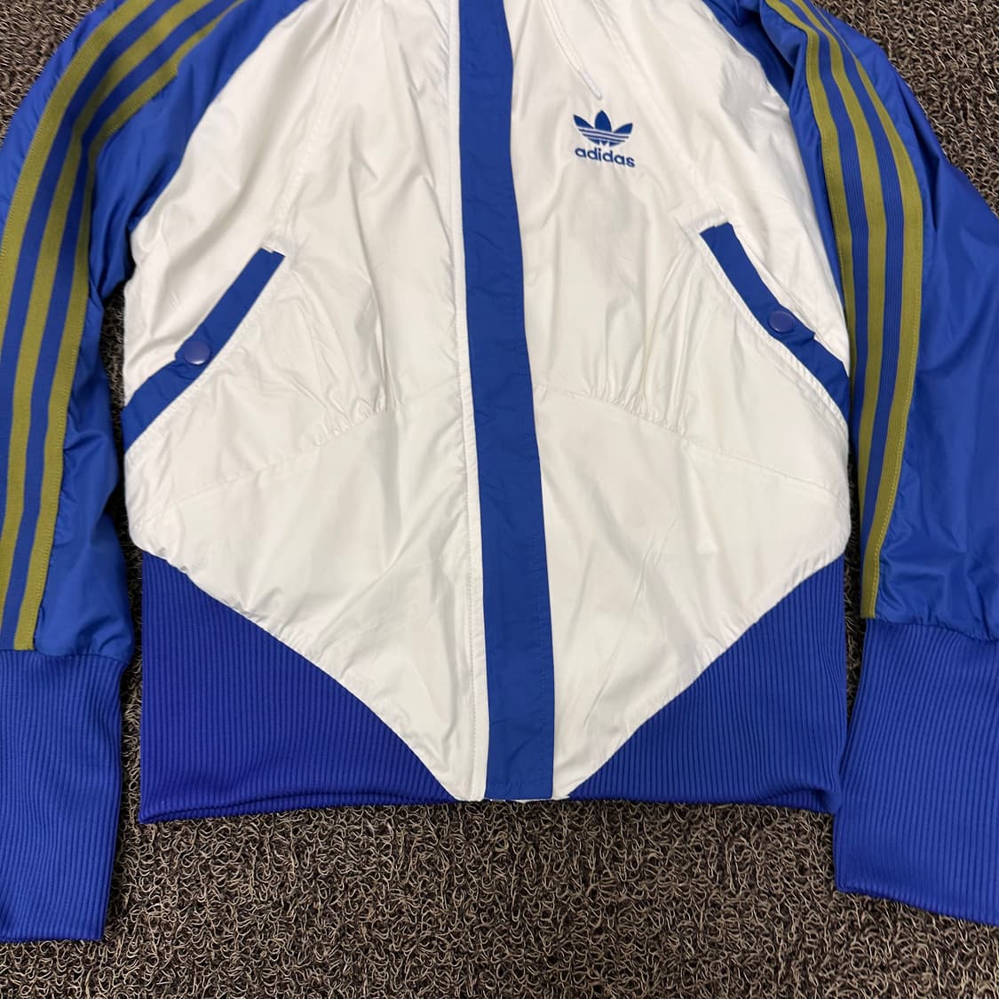 아디다스 여성 파이어버드 유로파 바람막이 자켓 90(S) 상품이미지3