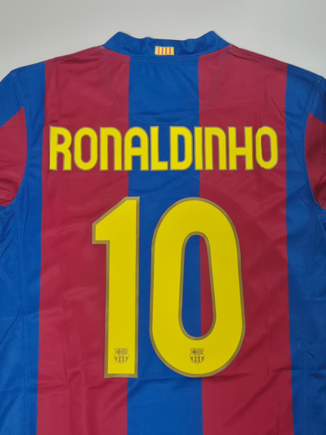 레트로)07-08시즌 바르샤 홈 호나우지뉴 유니폼 L사이즈 상품이미지6