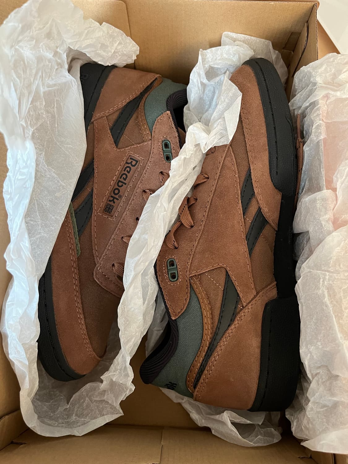 [290]리복 클럽c 미드 상품이미지1