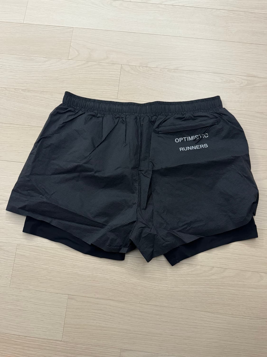 옵티미스틱 러너스 글로시 립스탑 쇼츠 블랙 XL 상품이미지2