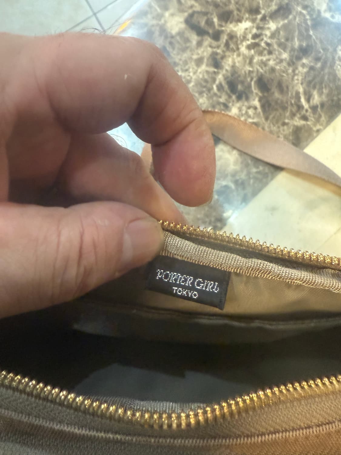 정품 요시다포터 시아 월렛 크로스백 팝니다 상품이미지7