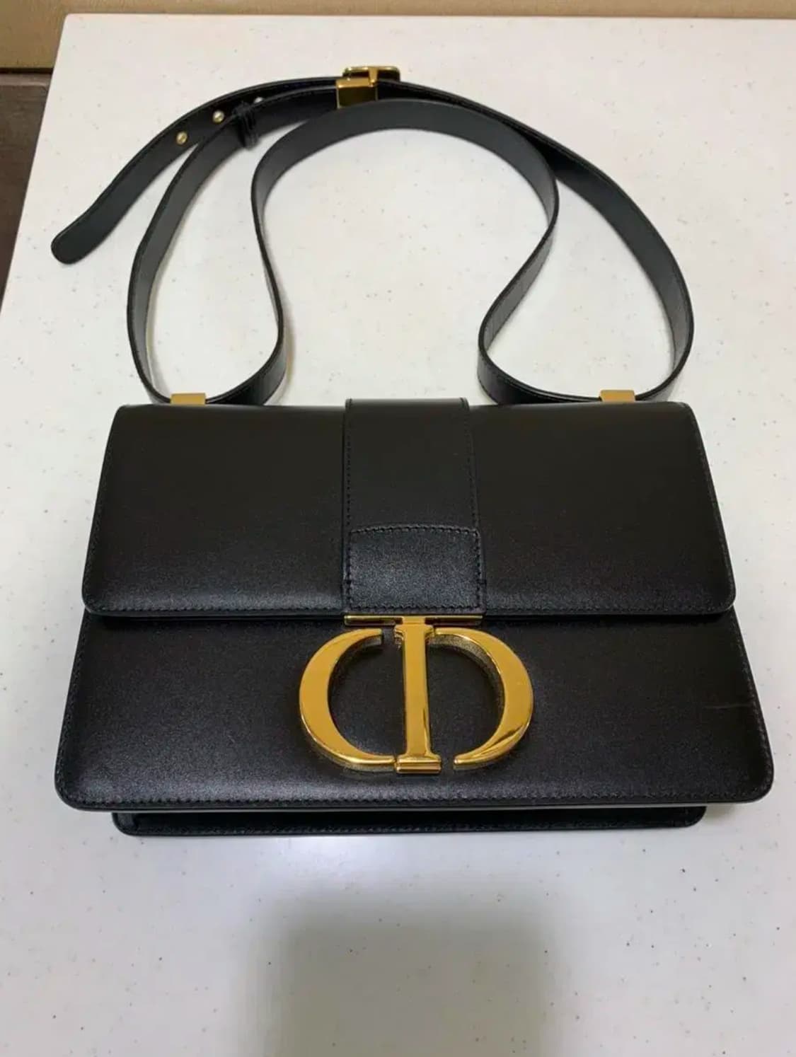 디올 몽테인 30 백 블랙 상품이미지1