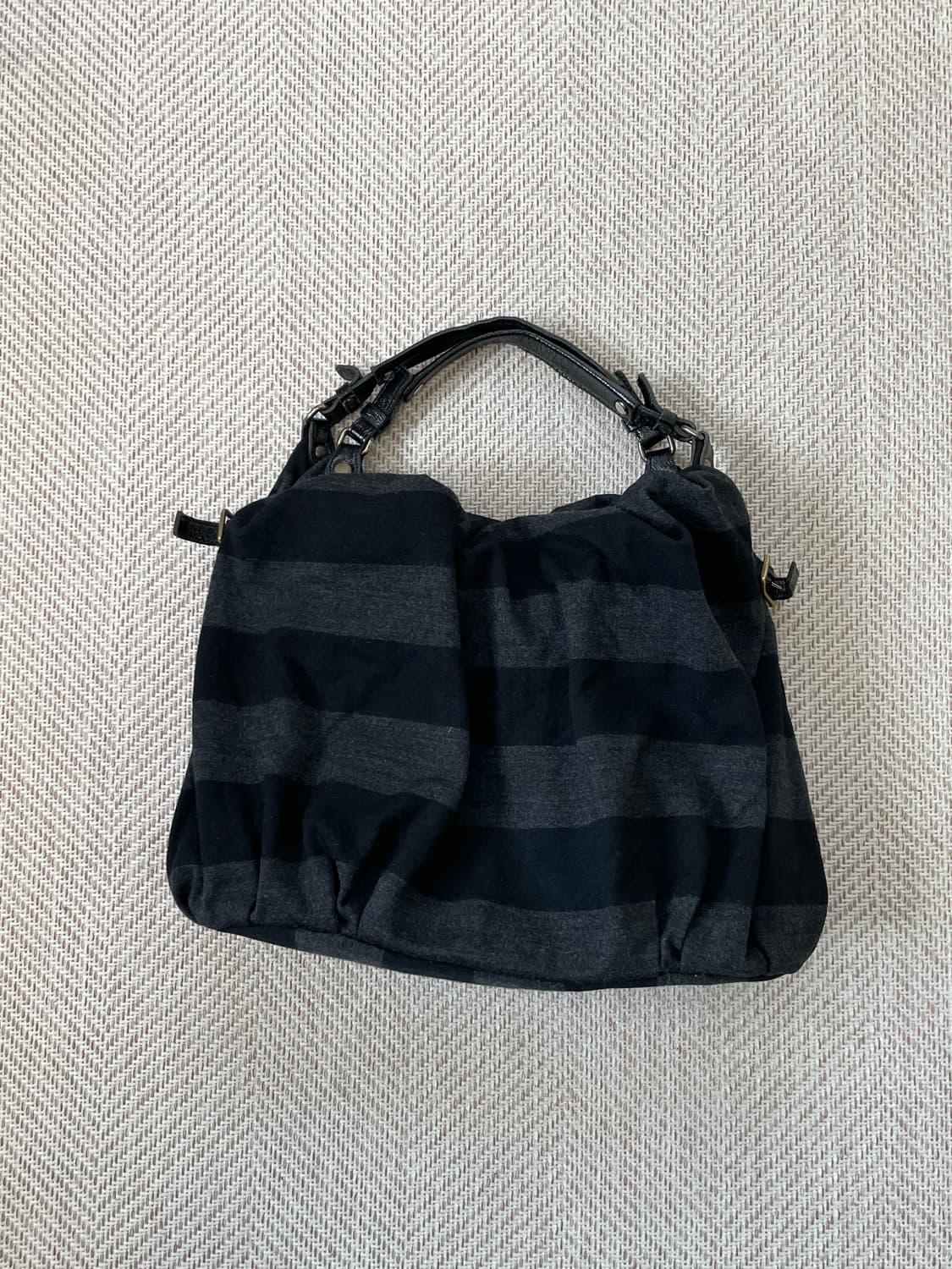 레갈로 도쿄 스트라이프 개더 토트백 J03878 상품이미지5