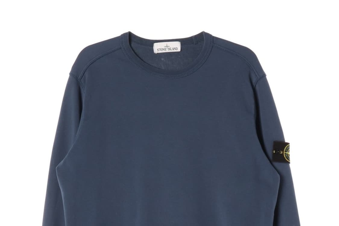 스톤아일랜드 와펜 패치 코튼 맨투맨 네이비 상품이미지3