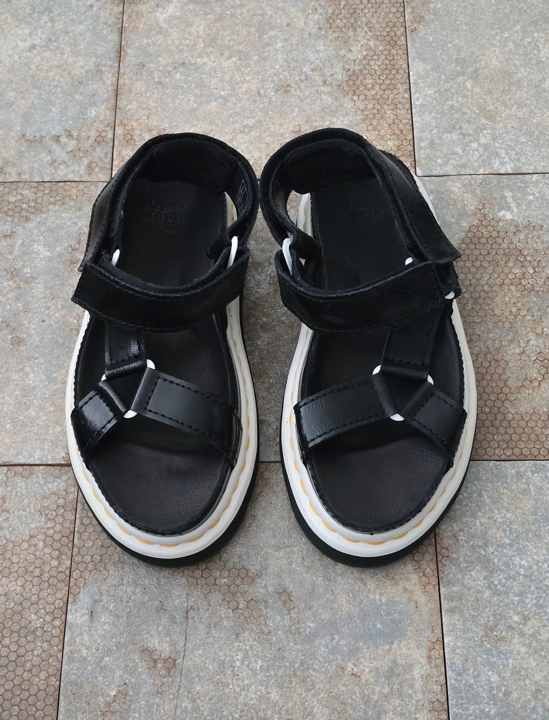 (220)닥터마틴 ltt 블랙 샌들  상품이미지2