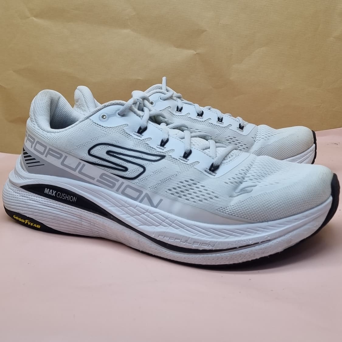 스케쳐스 맥스쿠셔닝 남성 러닝화 280 상품이미지1