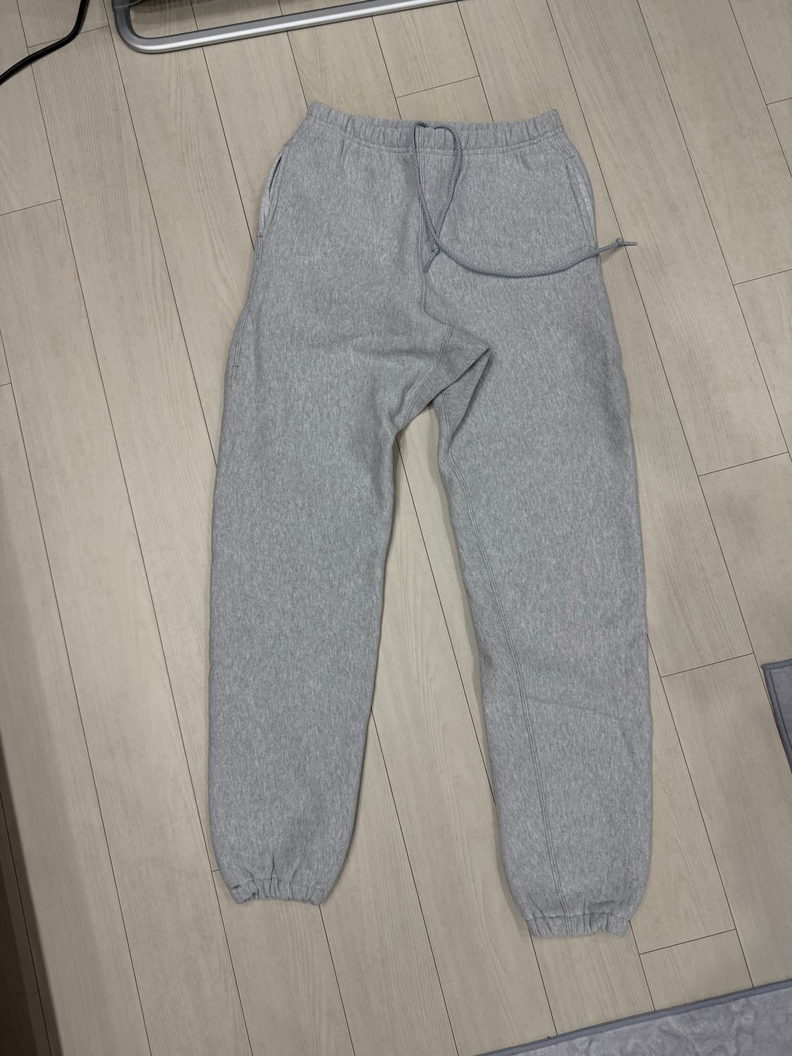 [L] 캠버 크로스니트 스웻팬츠 그레이 상품이미지1