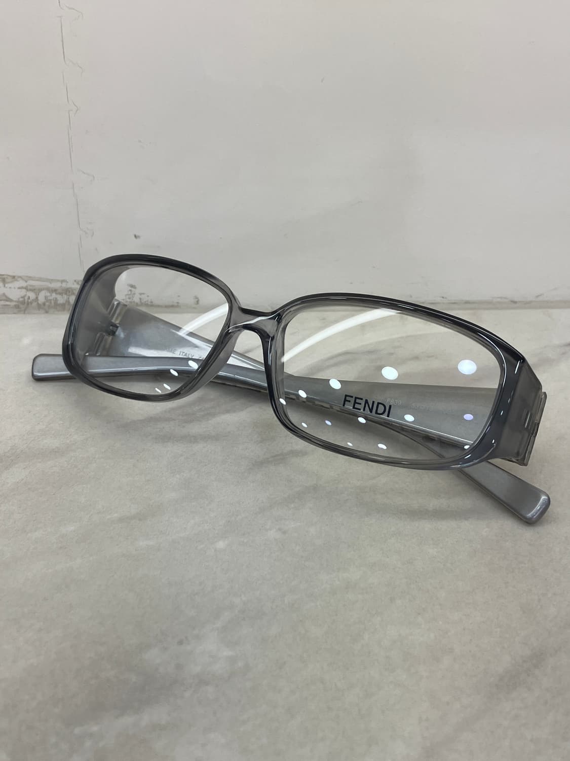 FENDI 펜디 Vintage 스퀘어 뿔테 안경 상품이미지5