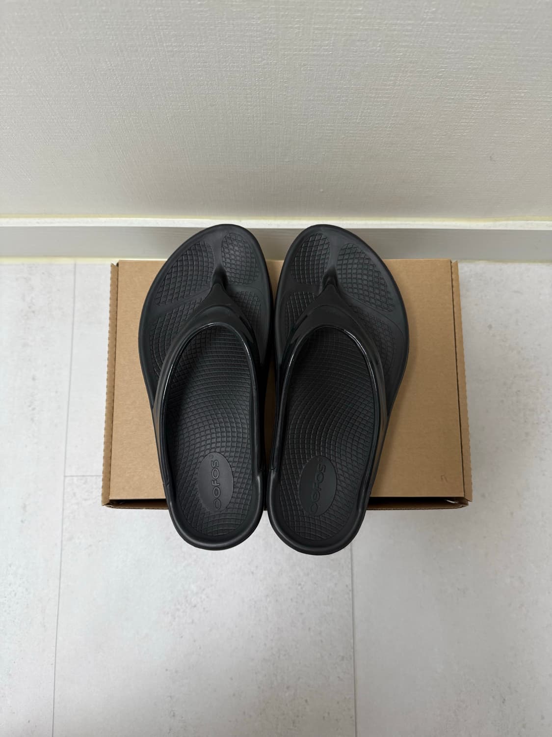 우포스 울랄라 오메가 플랫폼 쪼리 블랙 240 상품이미지3