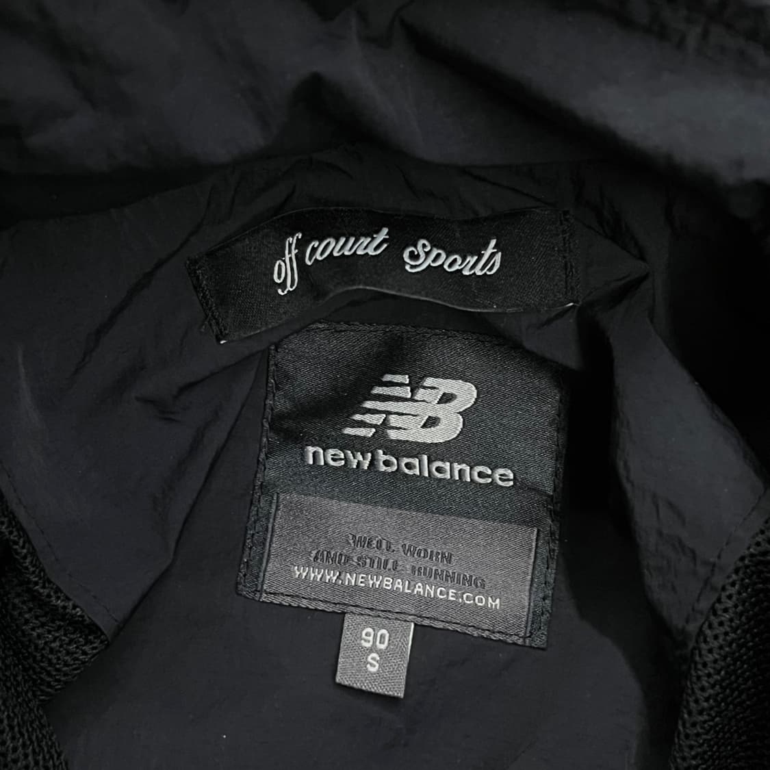 [정품/S] 뉴발란스 블랙 화이트 바람막이 자켓 b8 상품이미지5