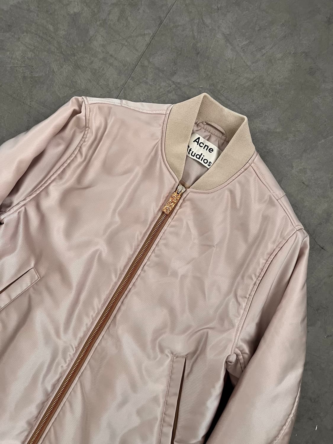 Acne Studios 아크네스튜디오 핑크 새틴 봄버 자켓 상품이미지5