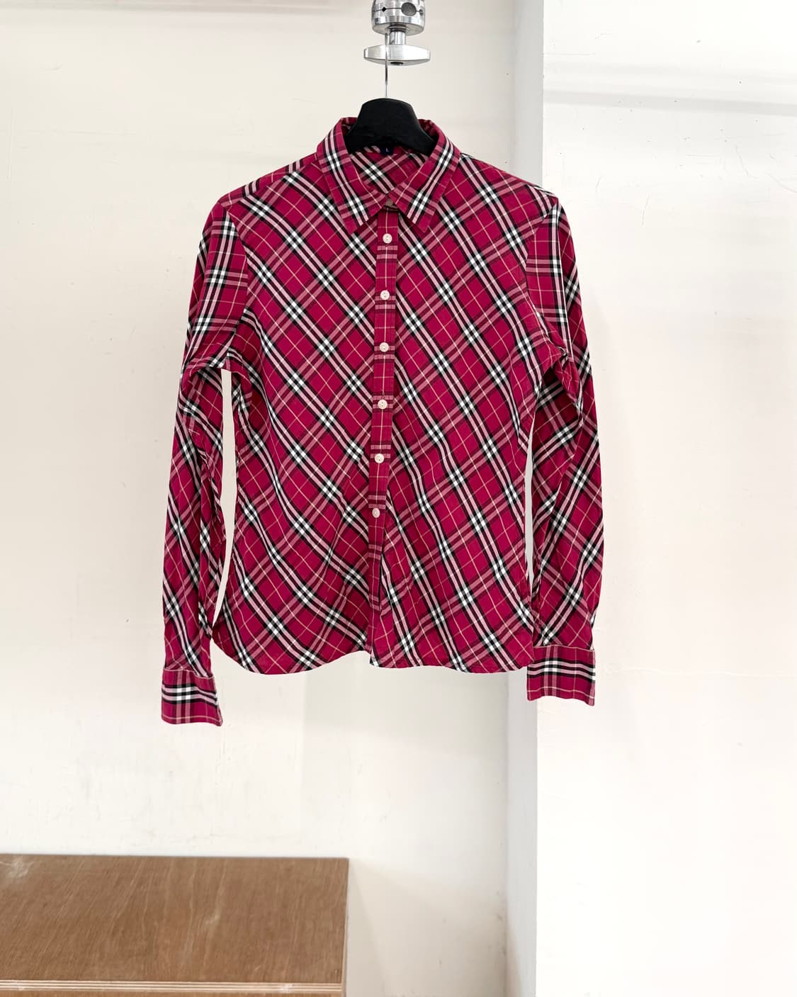 버버리 레드 체크 셔츠 상품이미지1