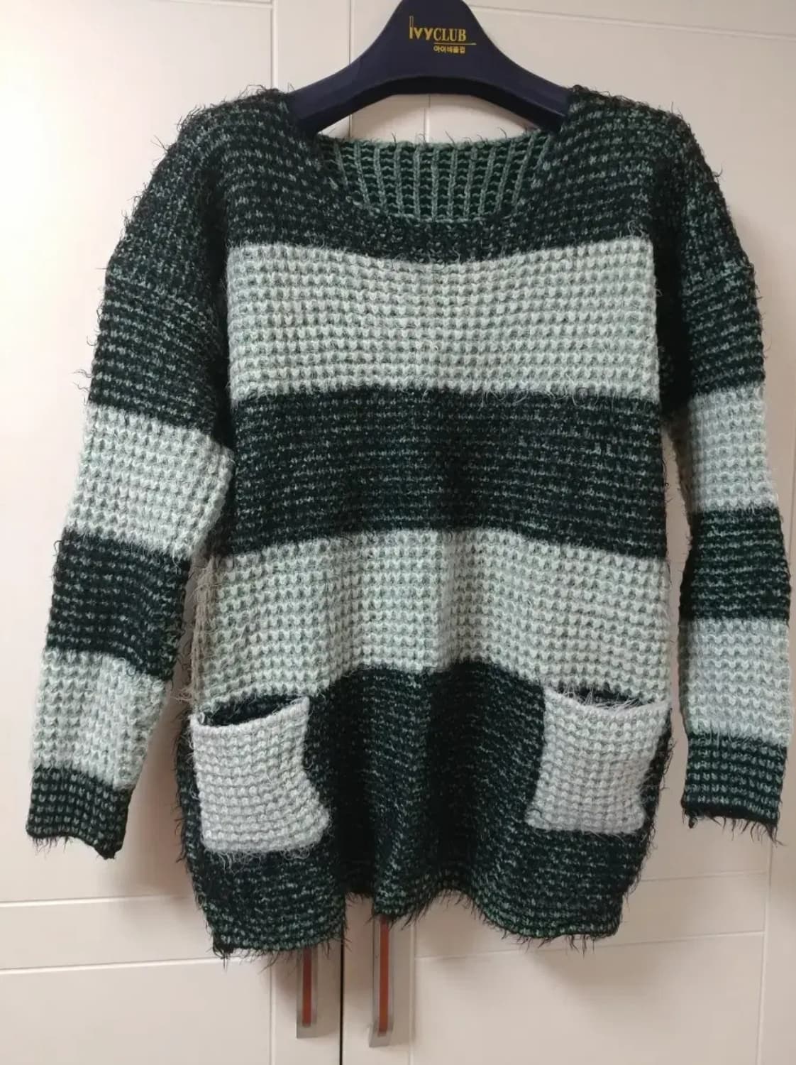 1+1 유니크 도톰한 줄무늬 니트 민트 그린 초록 크리스마스 상품이미지1