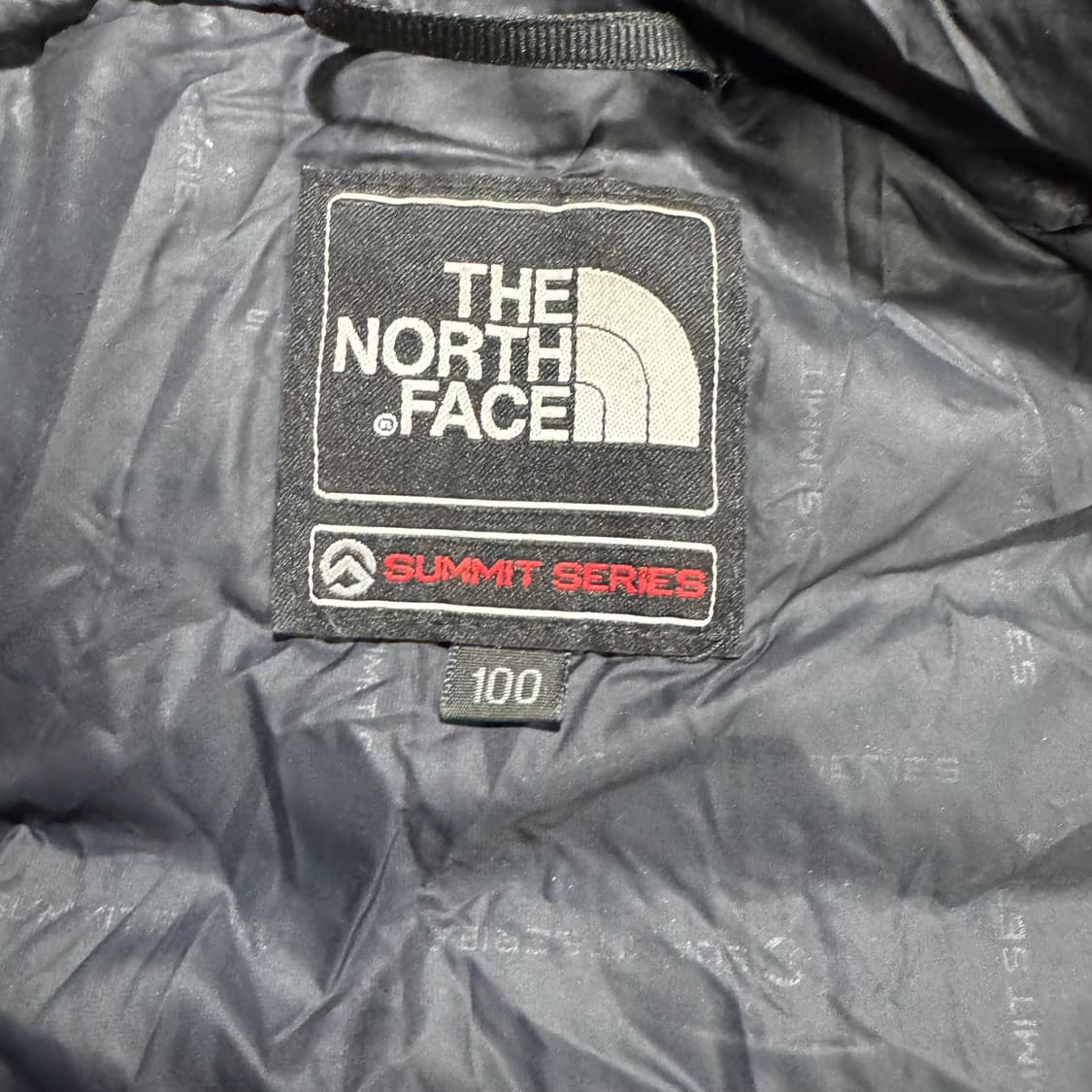 노스페이스 한정판 써밋시리즈 UIAA 유광 경량패딩 상품이미지6