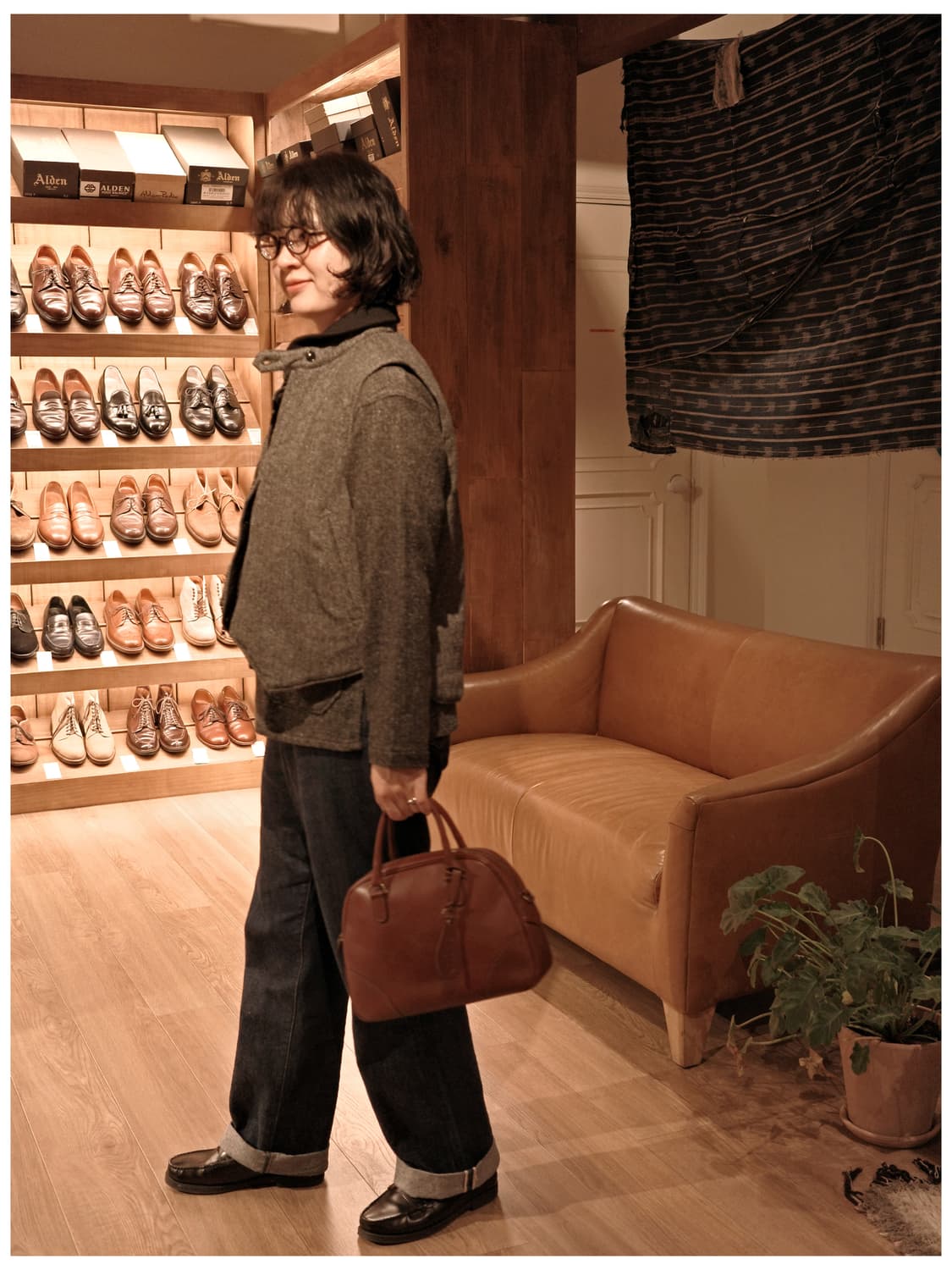 마가렛 호웰 올드라벨 레더 핸드백 상품이미지3