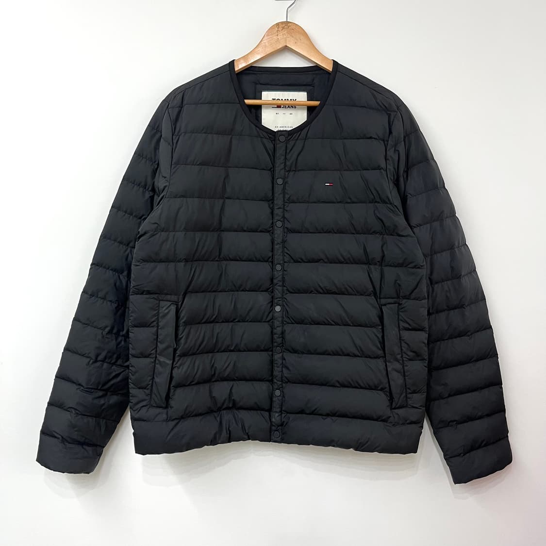 타미힐피거 블랙 경량패딩 자켓 상품이미지2