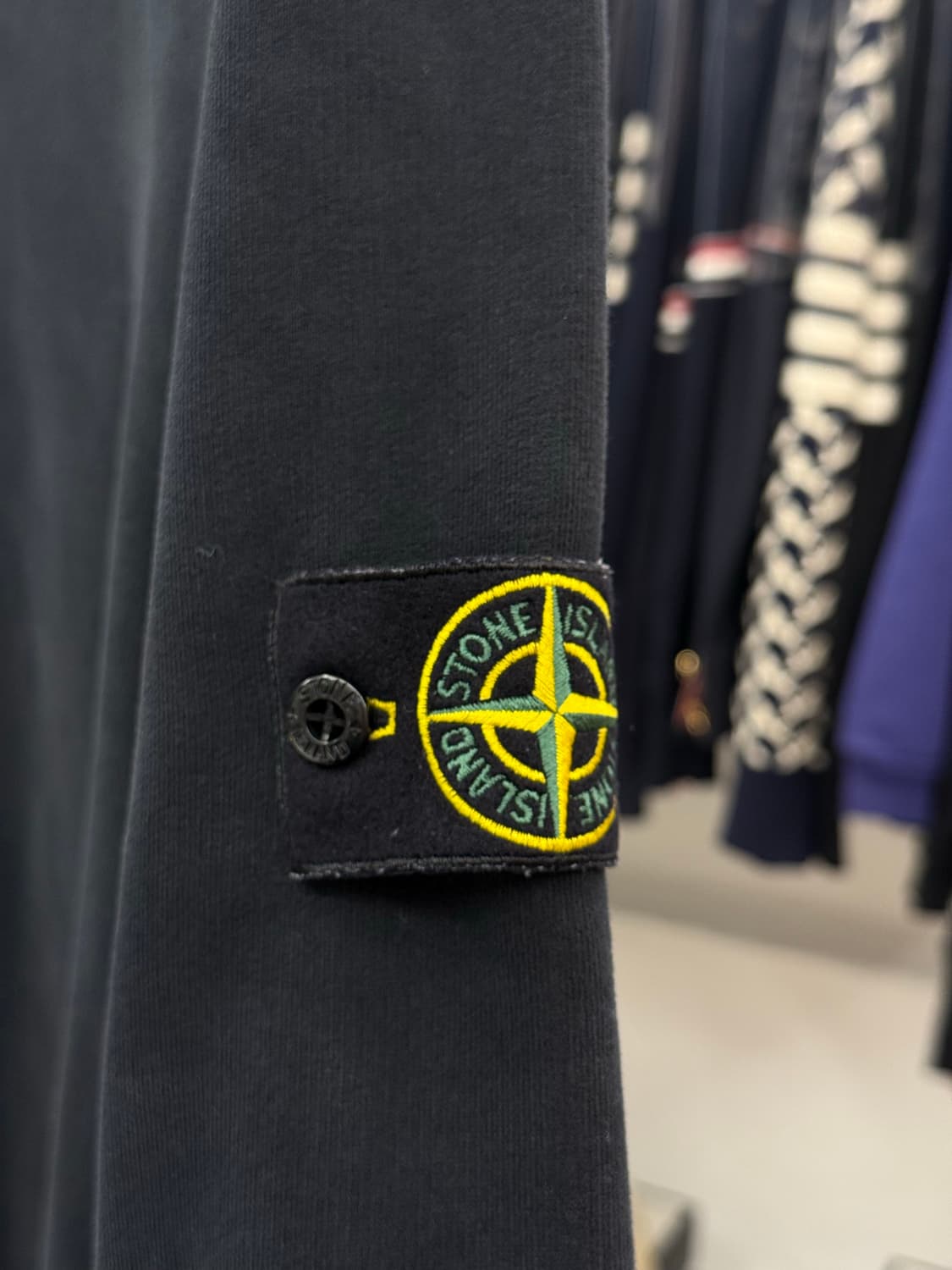 [XL] 스톤아일랜드 와펜 맨투맨 상품이미지3