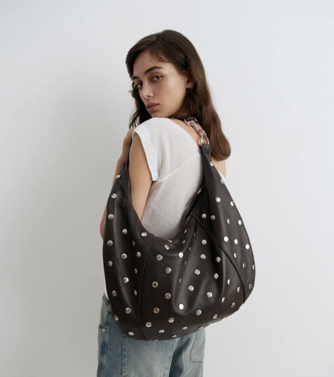 기마구아스 가죽 스터드 숄더백 상품이미지1